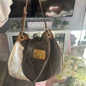 Louis Vuitton Galleria…..used but authentic…..